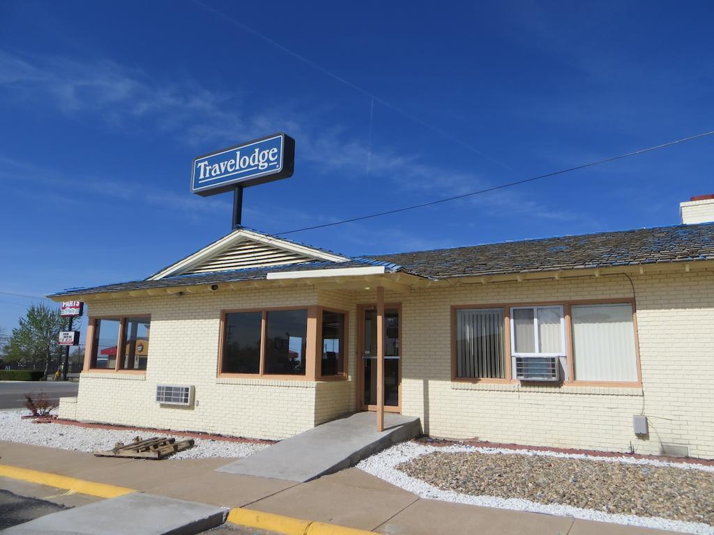 Travelodge By Wyndham Dodge City Exterior foto